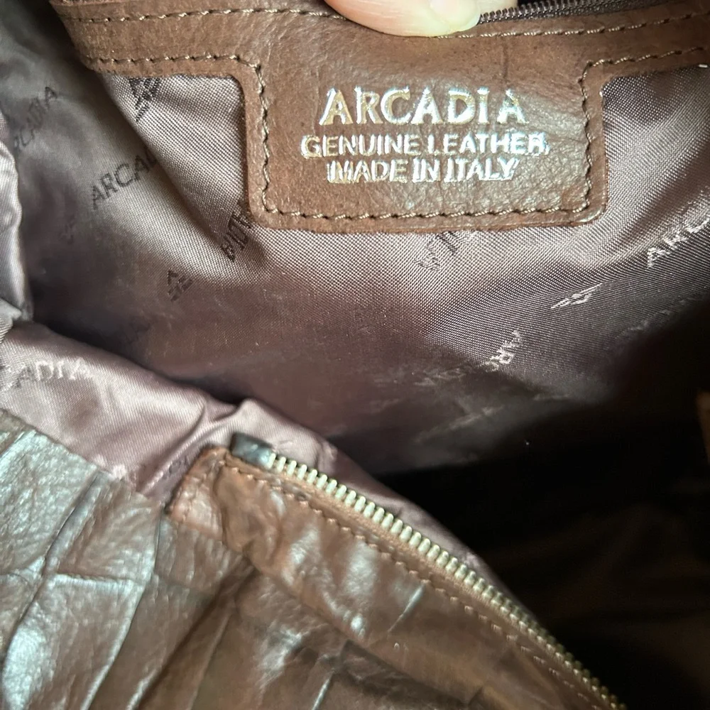 Arcadia Brown Genuine Leather Shoulder Bag - Picture 2 of 15